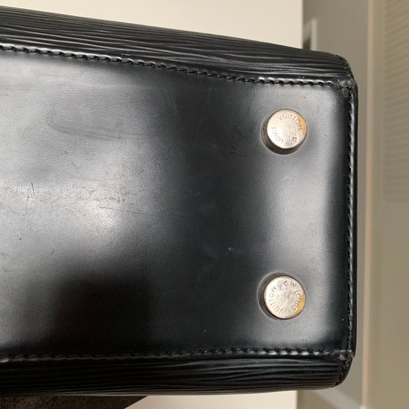 Louis Vuitton Brea MM - Epi Noir - Picture 7 of 16